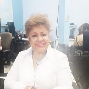 Meet your Posher, Fatima